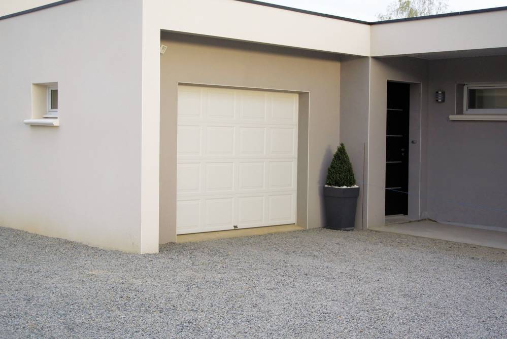 porte garage blanche