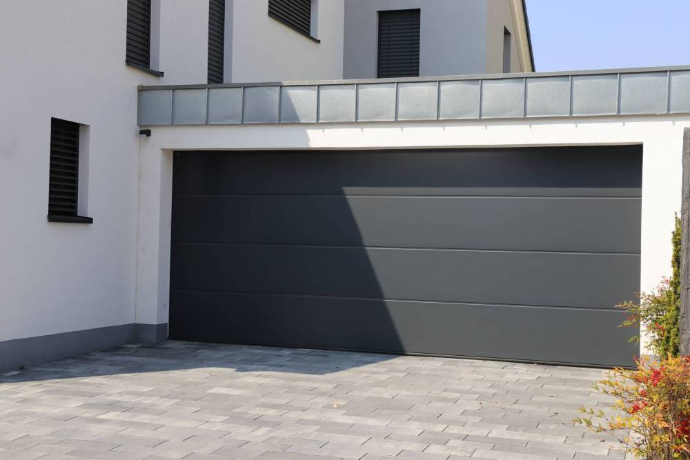 porte garage noire
